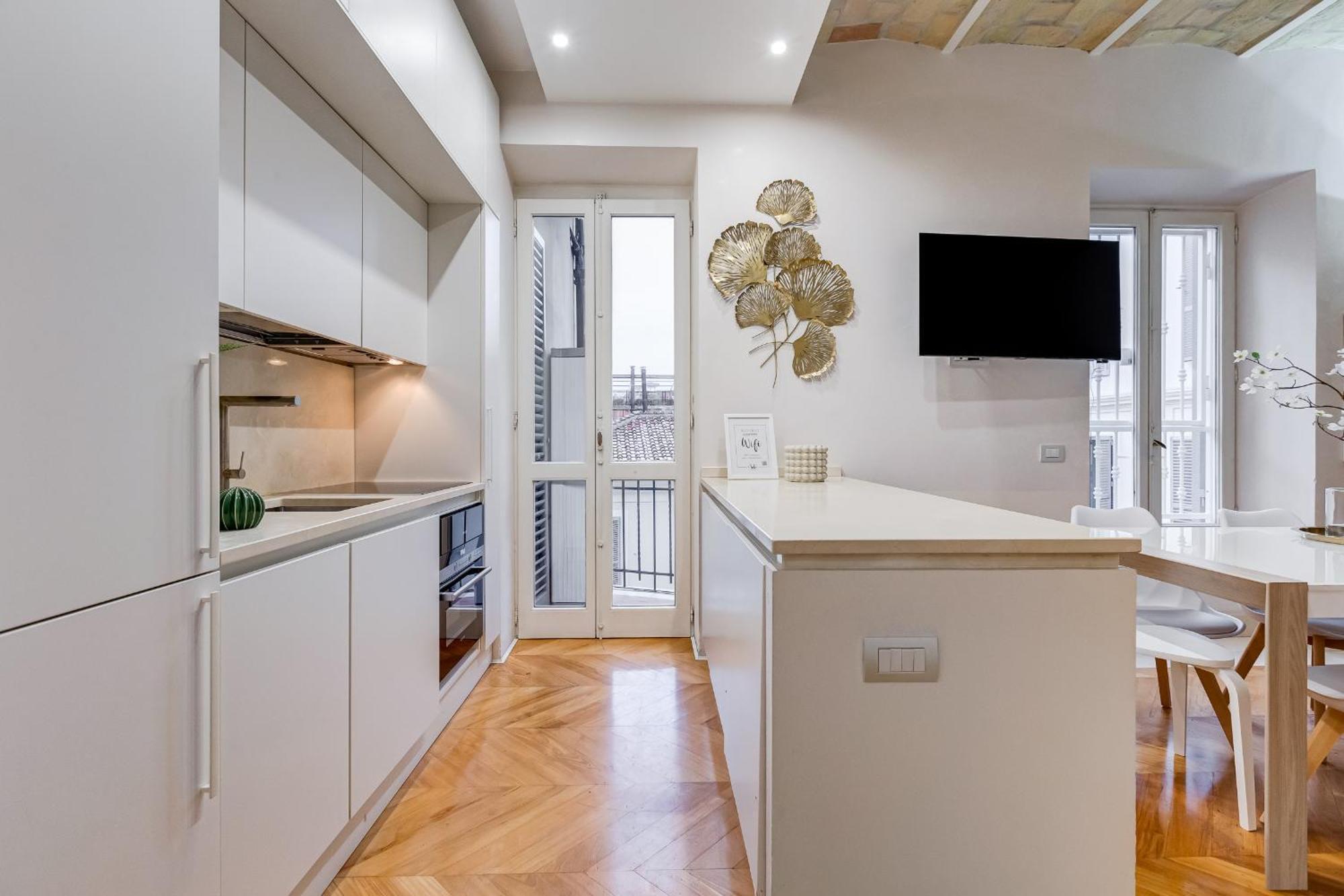 Bdc - The Platinum 2-bdr @spanish Steps Apartment