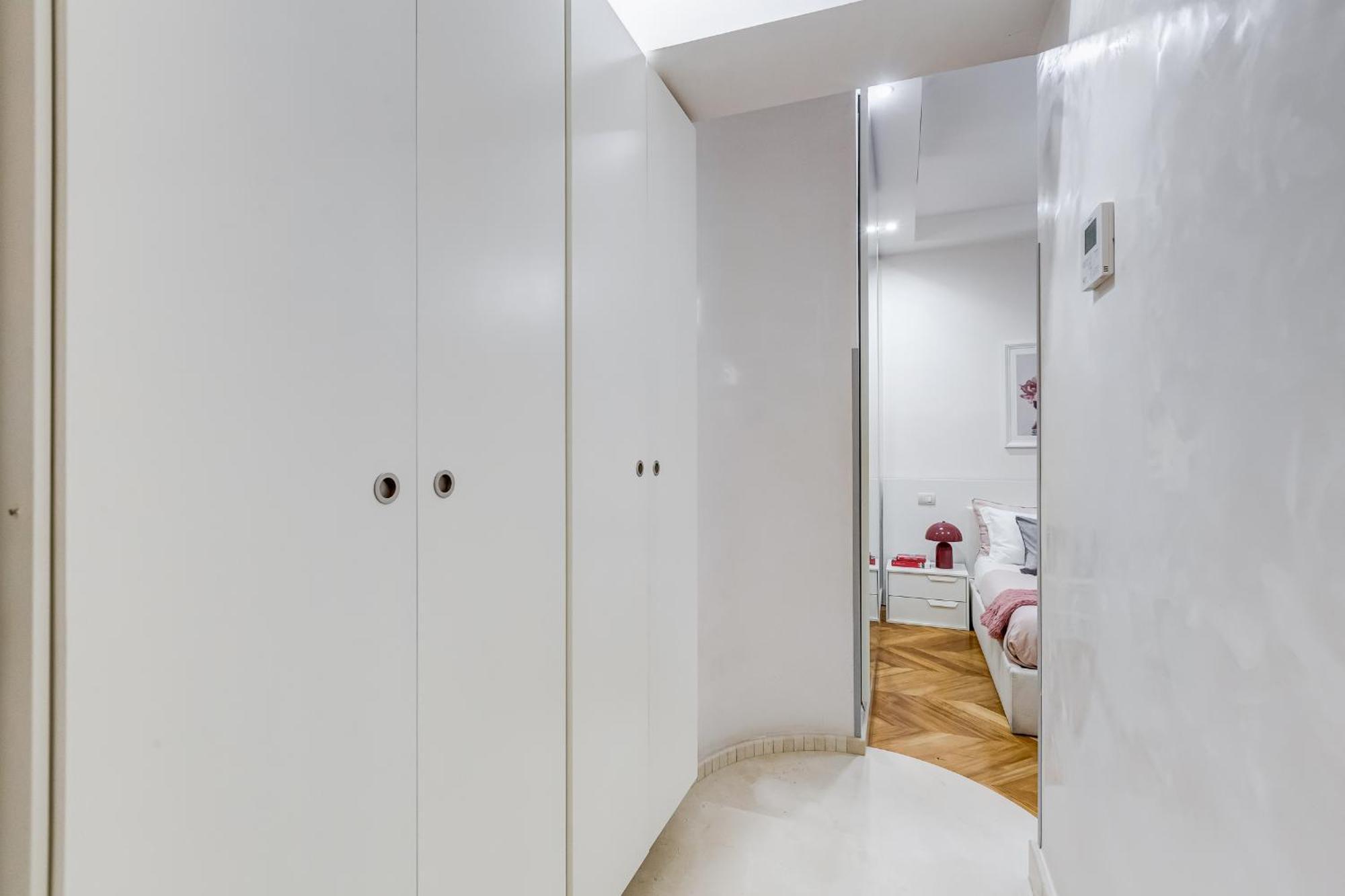 Bdc - The Platinum 2-bdr @spanish Steps Apartment